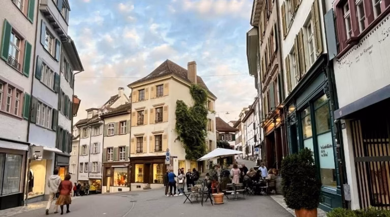 Goûter à Reims : 5 adresses incontournables de cafés, salons de thé et pâtisseries à découvrir cette rentrée